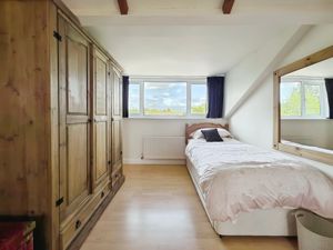 Photo 24- click for photo gallery